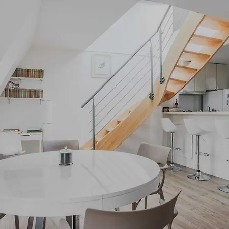 Modernity With Private Rooftop On 5th Floor Appartement