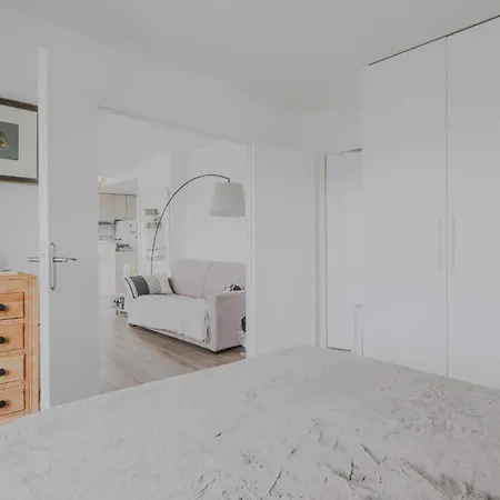 Modernity With Private Rooftop On 5th Floor Appartement