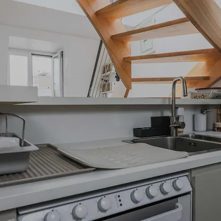 Modernity With Private Rooftop On 5th Floor Appartement